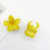 Grampo de Tubarão Flor Plumeria Multicor Degradê Pequeno 4cm Transfronteiriço Estilo Doce de Férias Presilha de Cabelo Acessório de Cabelo Mais Vendido na Amazon