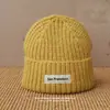 Gorro de Punto Grueso Cálido de Invierno con Diseño Original, Circunferencia de Cabeza Grande, Efecto Adelgazante del Rostro, Protección para los Oídos, Gorro Versátil para Pareja