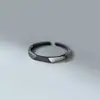 Anel de Casal Nalan S925 Prata Esterlina Escovado Estilo K Simples Multifacetado Aberto Masculino e Feminino Elegante J9244
