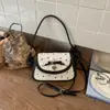 Bolsa de Ombro Versátil com Laço, Novo Estilo Verão 2025, com Toque de Luxo, Bolsa de Mão com Design Exclusivo, Bolsa de Axila Feminina