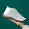 Nuevos zapatos de algodón gruesos de invierno estilo Pekín antiguo para mujer, botas de nieve cálidas de felpa para mediana edad y personas mayores, botas de algodón, zapatos para mamá