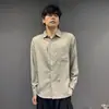 Camisa de manga larga a rayas verticales en tonos tierra estilo retro americano con cuello mao, chaqueta tipo camisa casual versátil para el día a día estilo japonés