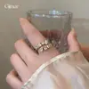 Anillo abierto de oro real de 18k bañado en circonita cuadrada lágrima, anillo estilo lujo ligero francés, joyería de alta gama al por mayor