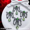 Accesorios de Estilo Oscuro Estilo Europeo y Americano Mariposa Negra Pistola Cruz de Rosa Colgante Pulsera de Cuentas DIY Collar