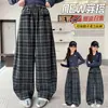 Pantalones de cuadros estilo retro británico, nuevos pantalones de pierna ancha para niñas, moda de otoño 2026, pantalones casuales versátiles de pierna recta a la moda