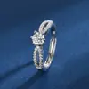 Anillo de moissanita de imitación en vivo de red roja parlanchina transfronteriza para mujer 1 quilate seis garras anillo de boda fábrica venta al por mayor joyería de comercio exterior