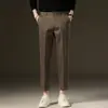 Ropa de Hombre Fengshe / Invierno 2026 Acolchado de Felpa Gruesa Casual para Hombre Pantalones Vaqueros de Lana para Hombre Pantalones Largos Cálidos Pantalones de Nueve Puntos