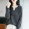 Suéter de Tricô Soltinho com Decote V Estilo Coreano para Mulheres, Outono/Inverno, Cor Sólida, Casual, Versátil, Peça de Tricô para Usar por Cima para Mulheres