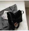 Bolso de Hombro Peludo de Moda Transfronterizo Moda Otoño e Invierno 2026 Bolso Cubo de Peluche para Viajar Bolso Cruzado Versátil de Moda