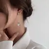 Pendientes de Borlas en Forma de Corazón de Verano 2026 Nuevos de Moda Nicho de Gama Alta Pendientes de Tachuela de Circonita para Mujer, Colgantes para Orejas, Clips para Orejas