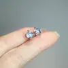 Nuevos Pendientes de Diamante Rosa de Circonita Corte 5A de Fuegos Artificiales Brillantes para Mujer, Versátiles Pendientes de Cartílago de Piedra Azul de Alta Gama Amarillo Champaña