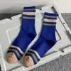 Meias absorventes de suor desodorantes masculinas para primavera e verão meias casuais ins da moda comprimento médio da panturrilha Meias listradas respiráveis meias esportivas meias