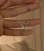 Colar de Trevo de Quatro Folhas em Liga para Mulheres, Design Minimalista Estilo Ins, Corrente de Clavícula de Alta Qualidade, Pingente de Nicho de Luxo Leve, Presente para Ela
