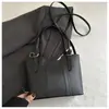 2025 Nuevo Bolso de Mano de Moda Estilo Coreano para Viajes Diarios Bolso de Mujer Elegante Bolso Cubo Estilo Occidental Empalme Bolso Cruzado Casual