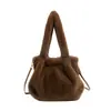 2026 Nuevo Bolso de Felpa Otoño Invierno Gran Capacidad Hobo Bolso de Axila Tacto de Alta Gama Bolso Peludo Bolso de Hombro Único Cruzado
