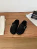 Mocasines cerrados de suela blanda para mujer, perfectos para usar al aire libre en otoño de 2026, un nuevo estilo moderno y versátil