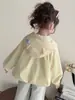 Jaqueta com Capuz Bordada de Desenho Animado para Meninas de Comércio Exterior Nova Primavera 2026 Jaqueta Estilosa Coreana Roupas Infantis da Moda
