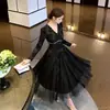 Otoño 2026 Nuevo Estilo Francés Maduro Elegante Cuello en V Encaje Patchwork Cintura Ceñida Falda Amplia Vestido de Malla 22030