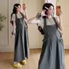 Conjunto de Maternidad: Vestido Largo Gris-Verde con Escote Cuadrado, Diseño Retorcido Forma H, Sin Mangas de Tirantes + Camiseta de Manga Corta