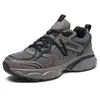 Zapatos de papá modernos para pareja, zapatillas deportivas de malla transpirable para hombre, zapatillas de correr acolchadas de talla grande transfronterizas, zapatos de viaje para mujer