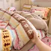 Colcha de leite veludo com ponto triangular de borda em concha espessada, conjunto de quatro peças estampado, roupa de cama fofa de desenho animado
