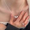 Collar pequeño de cereza de diseño nicho estilo coreano para mujer, estilo simple ins, moderno, único, de verano, combinable con todo, joyería, cadena para la clavícula