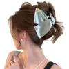 Pinza de triángulo de mezclilla para coleta alta para mujer, nuevo modelo popular 2026, sensación de alta gama, pinza para el pelo para la parte posterior de la cabeza, herramienta para fijar el cabello