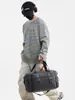 Bolso cruzado de fitness nuevo y elegante con alto atractivo estético, gran capacidad, sensación de alta gama, bolsa de almacenamiento deportiva, bolso de moda ligero para viajes cortos