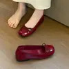 Primer Encuentro con la Temporada de Primavera y Verano: Zapatos Cuadrados de Charol Rojo con Moño, Suela Suave, Aumento de Altura Oculto, Versátiles Zapatos de Abuela