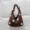 Bolsa de Braço Fresca Estilo Coreano Lançamento Outono 2026 Sensação Relaxada Bolsa Transversal Bordado de Estrela Personalizado Bolsa Tote para o Dia a Dia