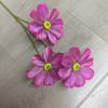 Flor artificial de 3 cabezas, cosmos, arreglo floral para boda, pequeña flor de gesang, flor falsa transfronteriza, flor de seda caliente, pequeña margarita, venta al por mayor