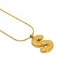 Collar con Colgante de Acero Inoxidable 26 Letras Patrón de Lava Europeo y Americano Transfronterizo Diseño Plisado en Relieve Joyería 18K para Hombres y Mujeres