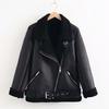 Estilo Europeo y Americano Moda de Invierno Forrado de Piel Solapa Gruesa Manga Larga Cremallera Diagonal Cinturón Chaqueta de Cuero para Mujer