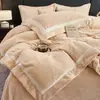 Juego de ropa de cama de cuatro piezas de felpa con relieve tridimensional, totalmente mate y de alta densidad, engrosado para el calor del invierno, juego de terciopelo de leche transfronterizo