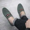 Mocasines Casuales para Primavera y Verano, Nuevos Zapatos Transpirables de Gamuza Slip-On para Conducir para Hombre, Zapatos Planos de Moda