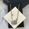 Colar de Bola Oca Estilo Chanel V Dourado para Mulheres, Nova Corrente de Clavícula Versátil, Banho de Ouro Real 18K Estilo Chanel no Atacado