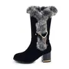 Atacado Moda Inverno 2026 Sapatos Femininos de Salto Alto com Salto Grosso, Tamanhos 33-46, Botas de Camurça de Cano Médio