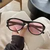 Gafas de Sol de Moda con Montura Grande Estilo Trendy Protección UV Adelgazantes Populares en Transmisiones en Vivo para Hombres y Mujeres