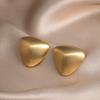 Aretes transfronterizos de alto sentido de Europa y Estados Unidos, aretes personalizados con textura mate cepillada, nuevos aretes triangulares suaves de moda