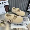 2026 Zapatos de Mujer Versátiles Estilo Coreano Moderno Elegante Nuevo Terciopelo Plus Suela Gruesa Fondo Plano Aumentadores de Altura Otoño Invierno Retro Zapatos Birkenstock