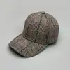 Gorra de béisbol de seda brillante con estampado de cuadros y estrellas, colores combinados, para hombre y mujer, otoño e invierno, nueva, cálida, moda, estilo británico retro, venta al por mayor
