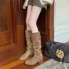 2026 Tacón Grueso Talla Pequeña Estilo Coreano Adelgazante Otoño/Invierno Plisado Aumentador de Altura Retro Nuevas Botas Botas de Jinete Botas Largas