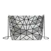 Bolsa Feminina Estilo Coreano Novo Modelo 2026 Peça Triangular Personalizada Bolsa Feminina Simples Bolsa de Ombro Casual Porta-Moedas Bolsa Transversal com Corrente