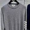 Suéter Informal de Cachemira Redondo con Cuatro Rayas de Correa para Hombre Tb para Hombres y Mujeres Mismo Estilo Chaqueta de Lana Moda Ajustada para Parejas
