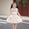 Mdd Ropa Infantil Verano 2026 Nuevo Estilo Niñas Elegante Estilo Bosque Conjunto Chaleco Bordado Niña Pequeña Top y Falda