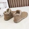 Botas de nieve para mujer, con un diseño combinado de cuero y piel, con forro adicional de polar y algodón engrosado para mayor calidez, un nuevo modelo de invierno 2026, y suelas antideslizantes
