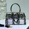 Bolsa de Ombro Transversal Fashion em Couro Genuíno Modelo Novo 2025 para Senhoras de Meia-Idade, Bolsa de Mãe, Bolsa de Mão Elegante Bordada com Strass para Mulheres