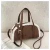 Bolsa de Ombro Transversal Patchwork de Pelúcia Comércio Exterior 2026 Nova Moda Retrô Tendência Bolsa Almofada para Trabalho e Deslocamento