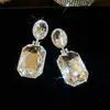 Nuevos aretes cuadrados geométricos transfronterizos con diamantes, aretes de nicho de lujo ligero de alta gama, aretes exquisitos para fiesta para mujer