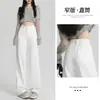 Jeans Rectos de Terciopelo Negro para Mujer Otoño e Invierno 2025 Nuevos de Cintura Alta que Cubren la Cadera Engrosados Cálidos Ajustados de Pierna Ancha